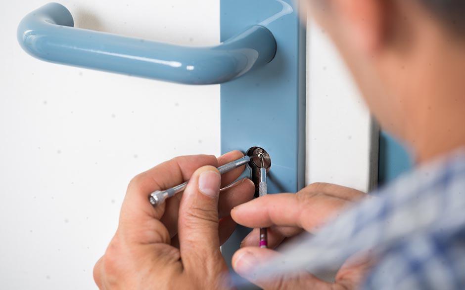 changer de serrure de porte Athis-Mons
