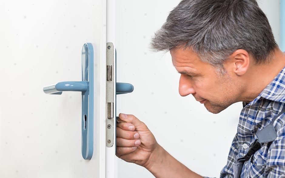 changer un barillet de porte fermée Montesson